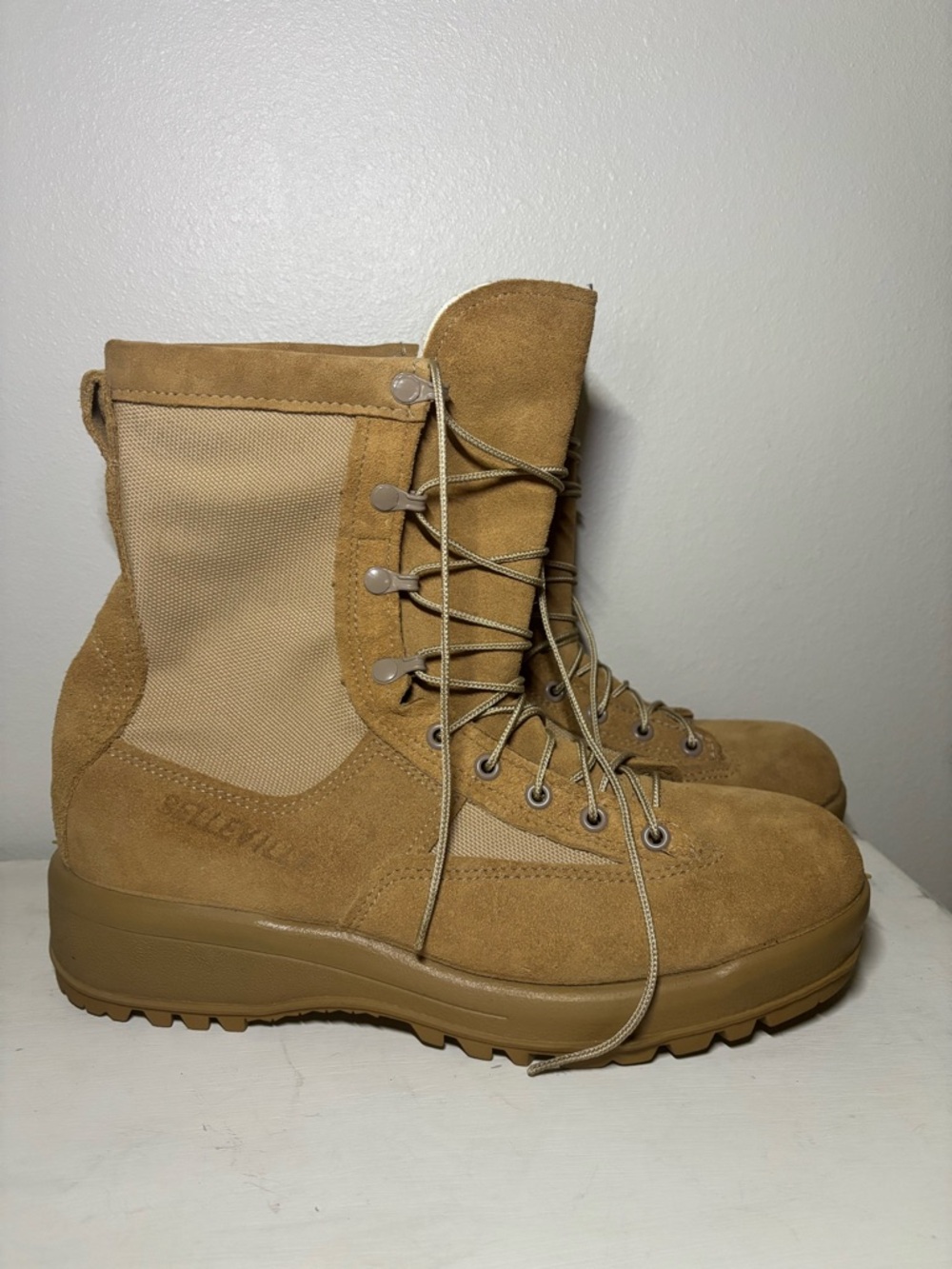 Men's Tactical Lace-Up Boots in Tan